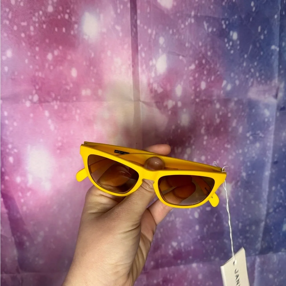 New girls cat & Jack sunglasses size 2-4 years 🛍